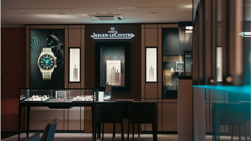 Closest watch shop deals